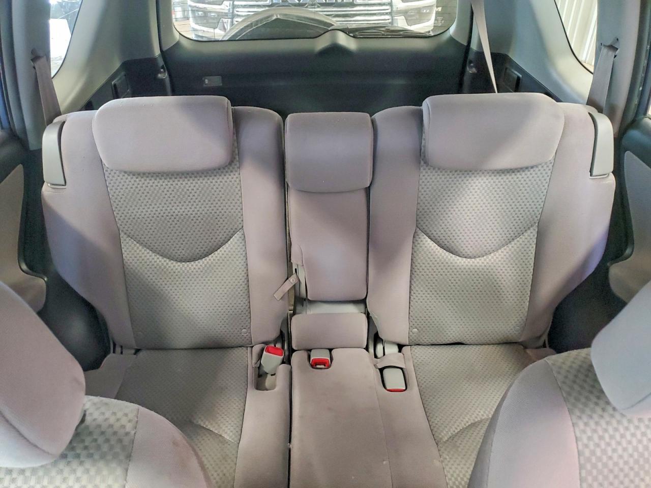 Toyota RAV4 Base