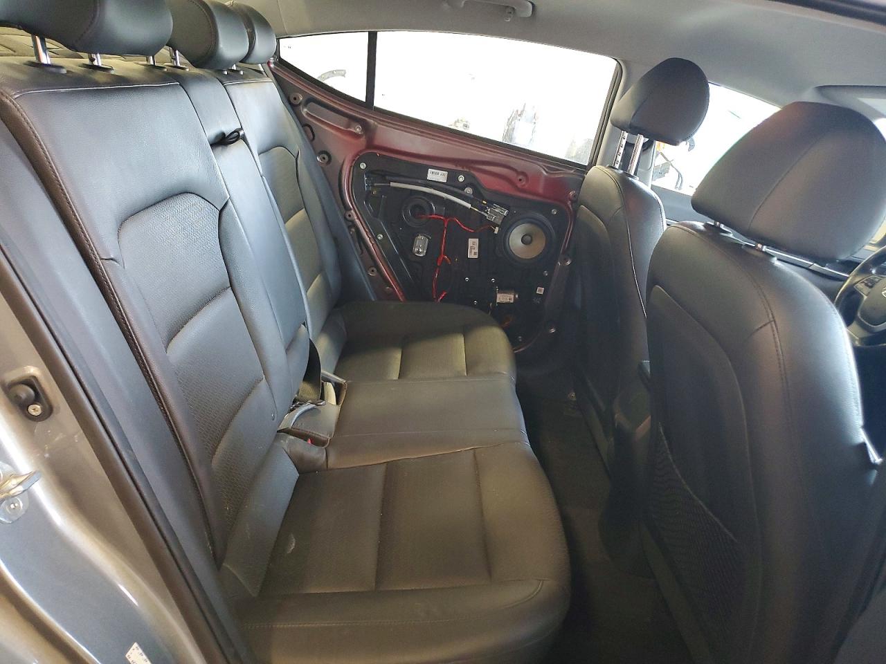 Hyundai ELANTRA Limited