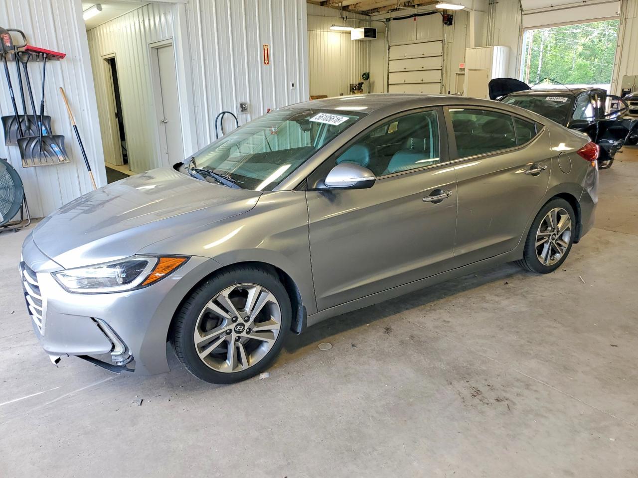 Salvage Hyundai ELANTRA Image