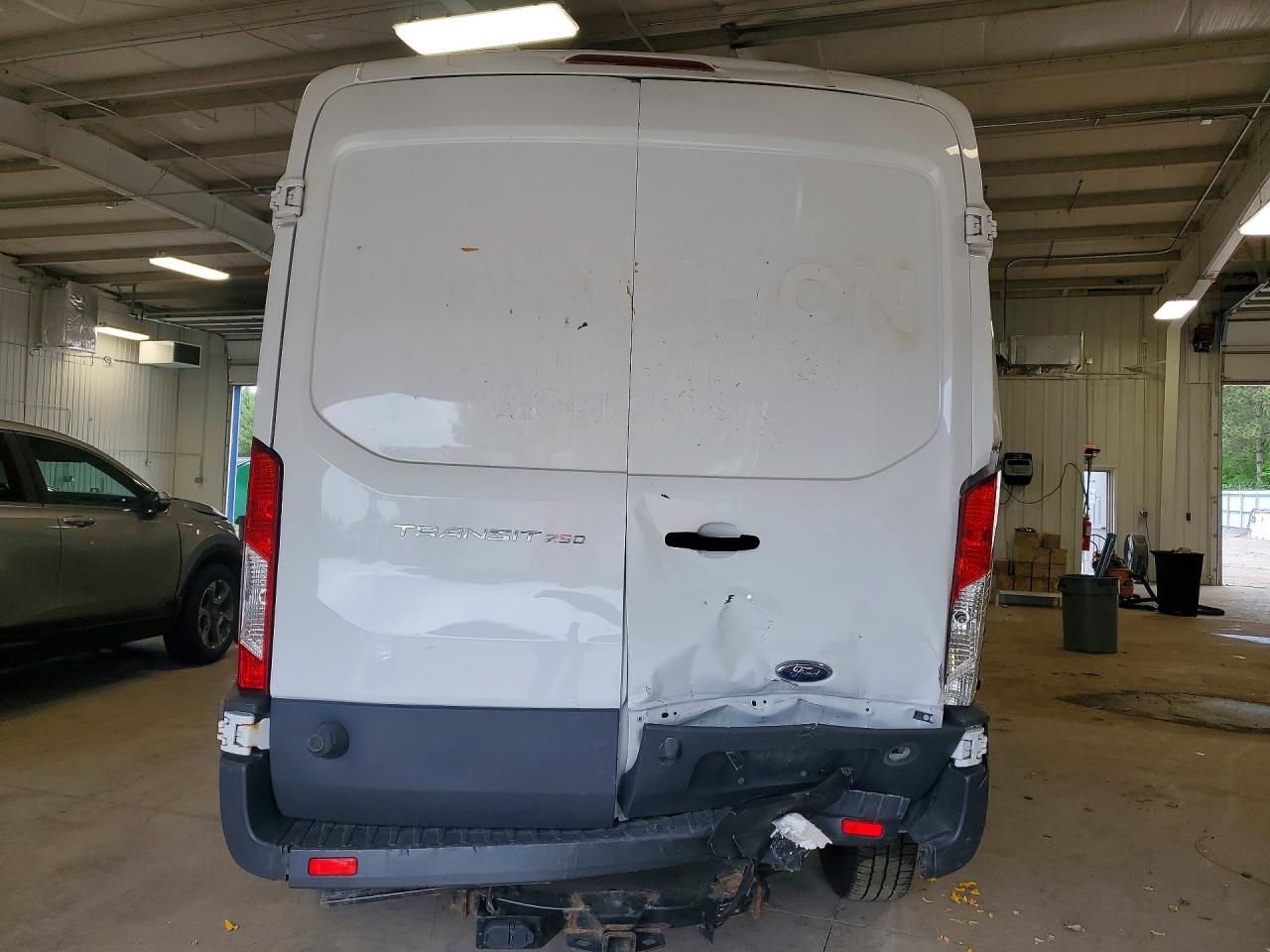 Ford Transit T-250