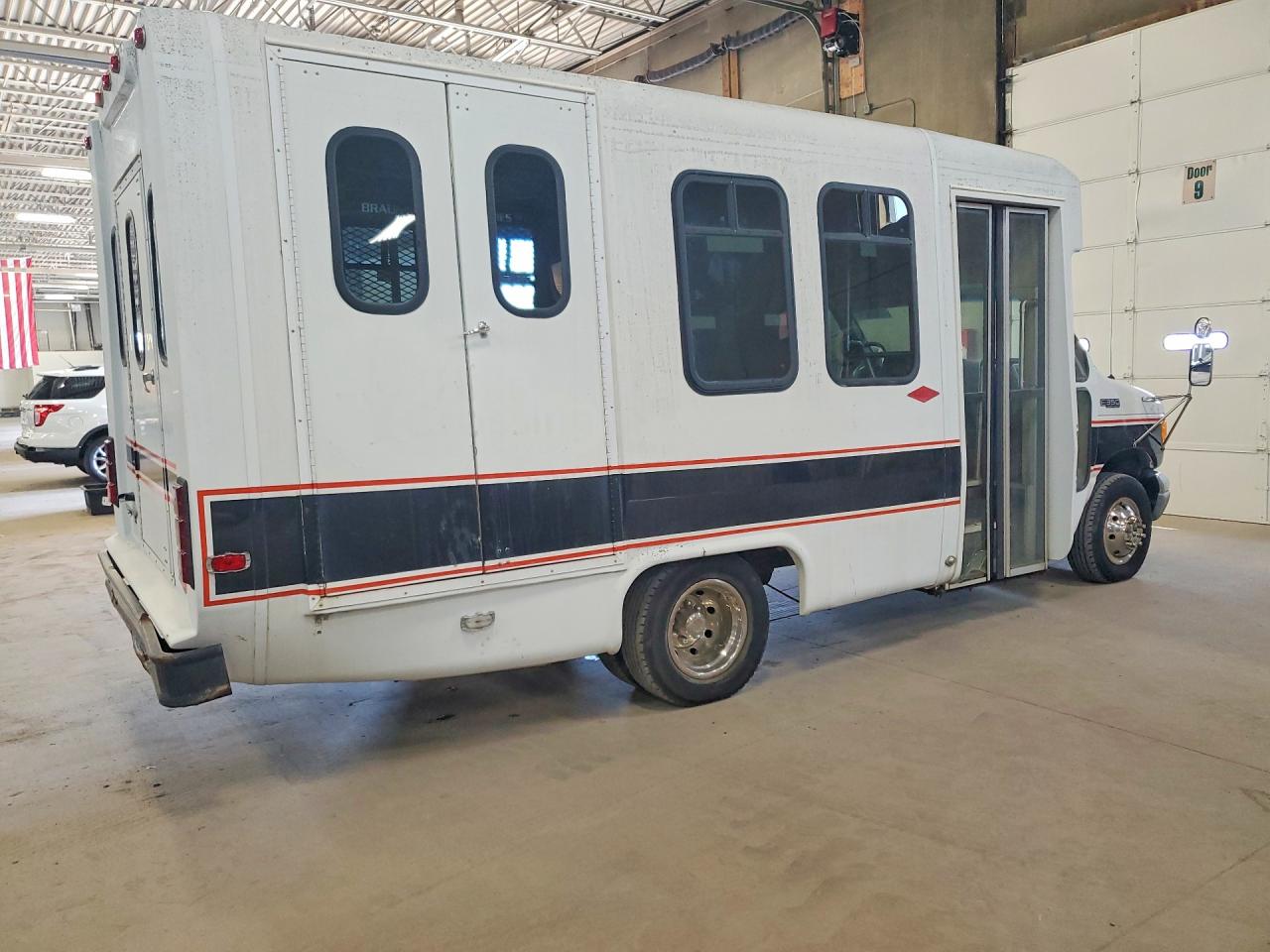 Ford E-350