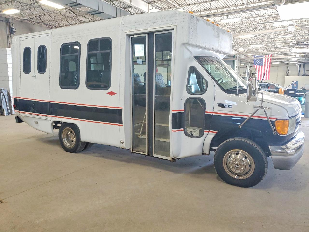 Ford E-350
