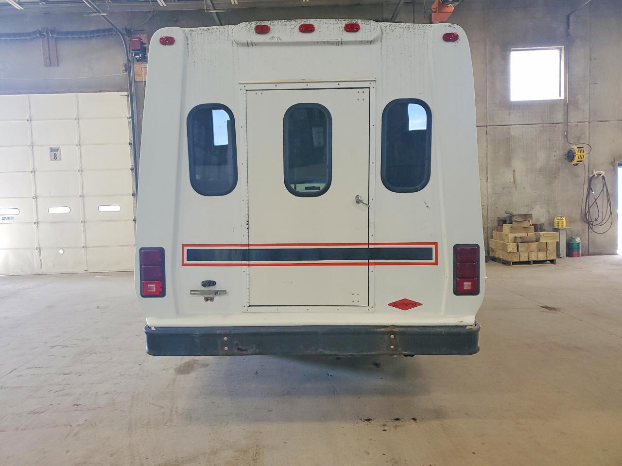 Ford E-350