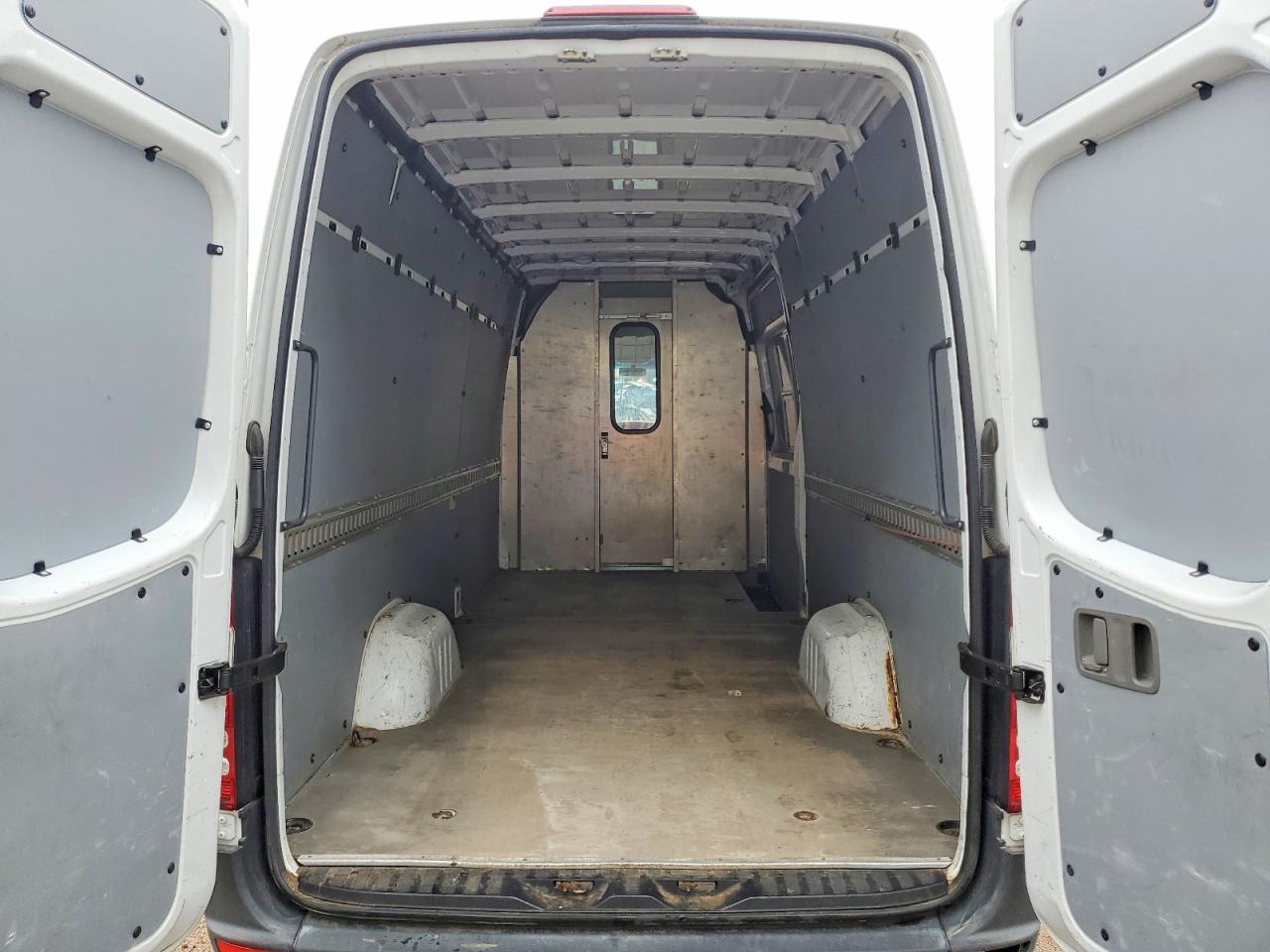 Freightliner Sprinter 2500