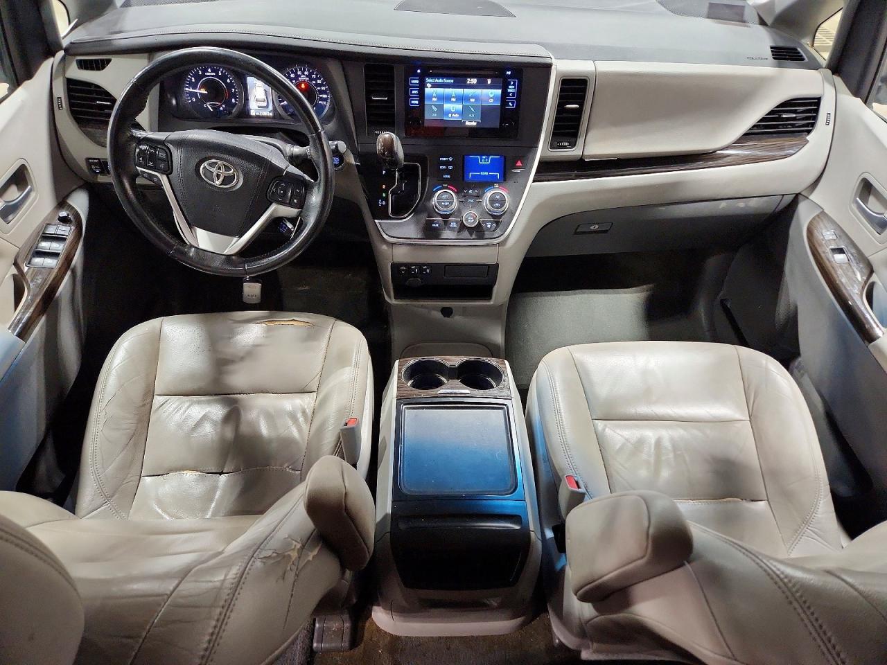 Toyota Sienna Xle 7-passenger