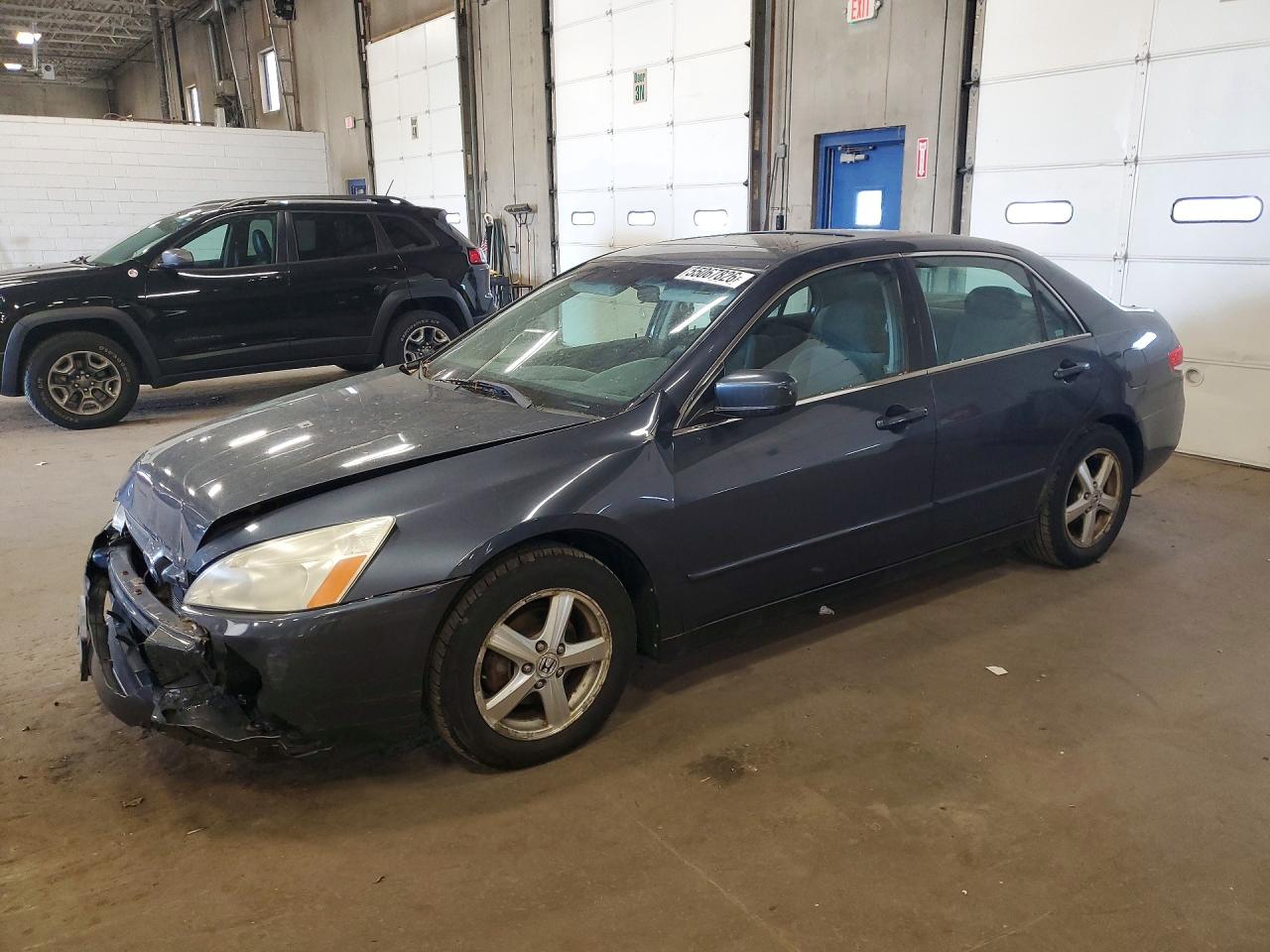 Salvage Honda Accord Image
