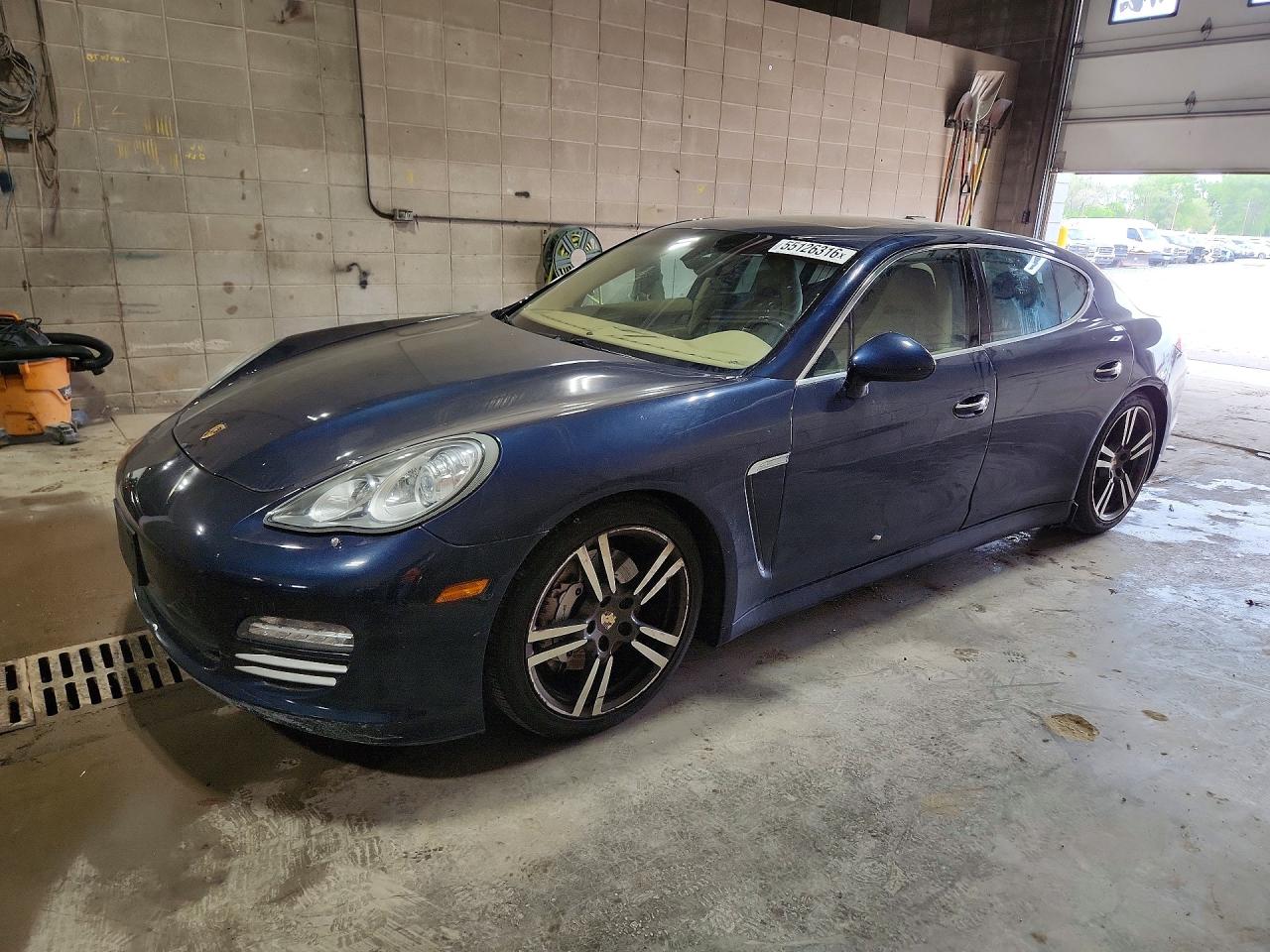 Salvage Porsche Panamera Image