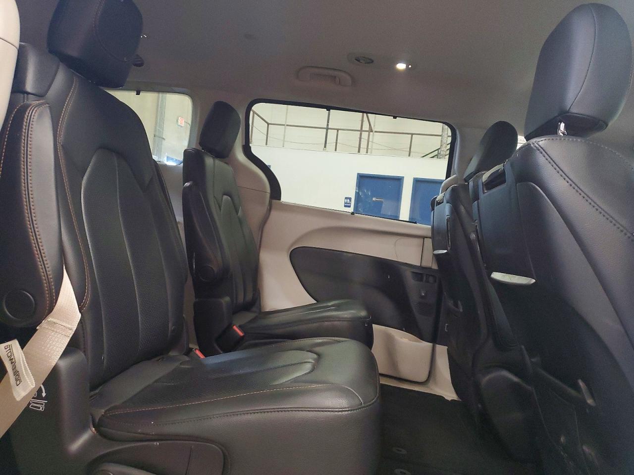 Chrysler Pacifica Touring L Plus