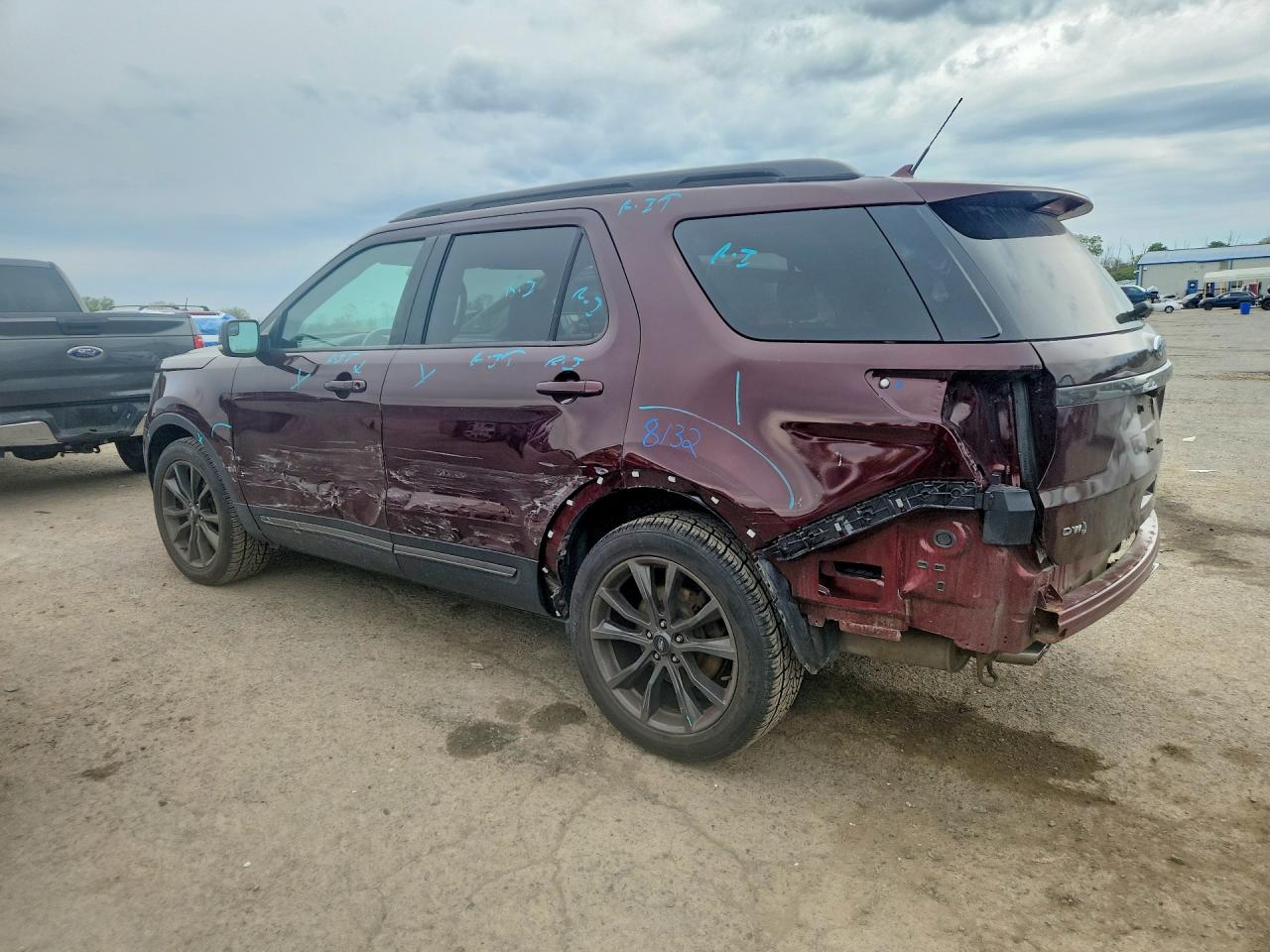 Ford Explorer Xlt