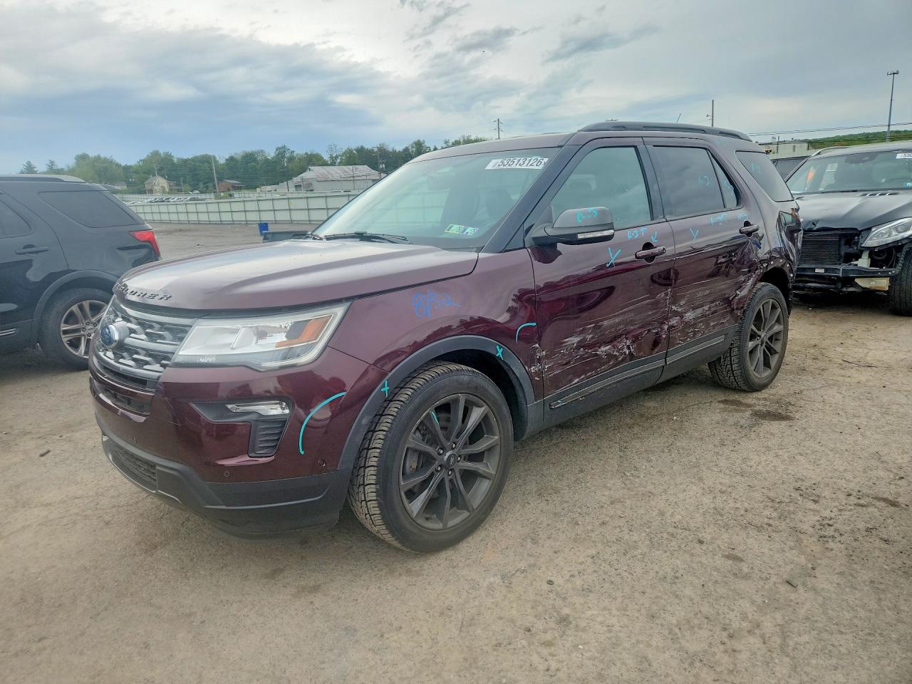 Salvage Ford Explorer Image