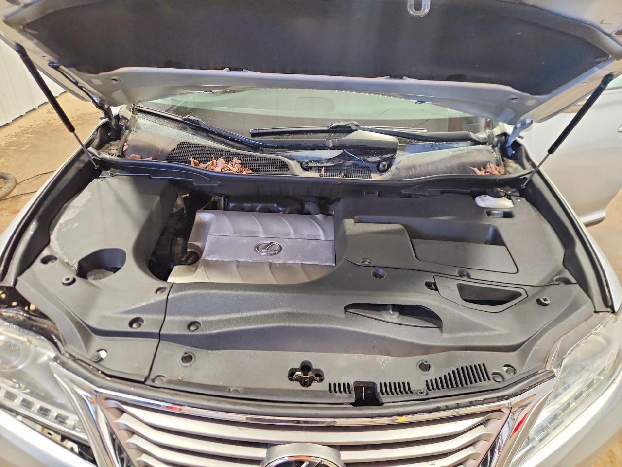 Lexus RX Base