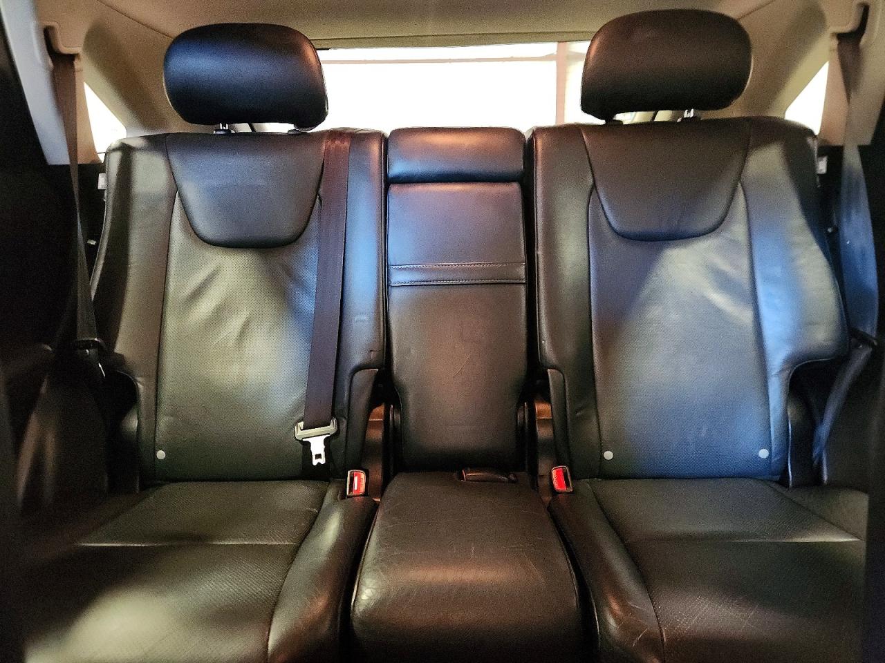Lexus RX Base