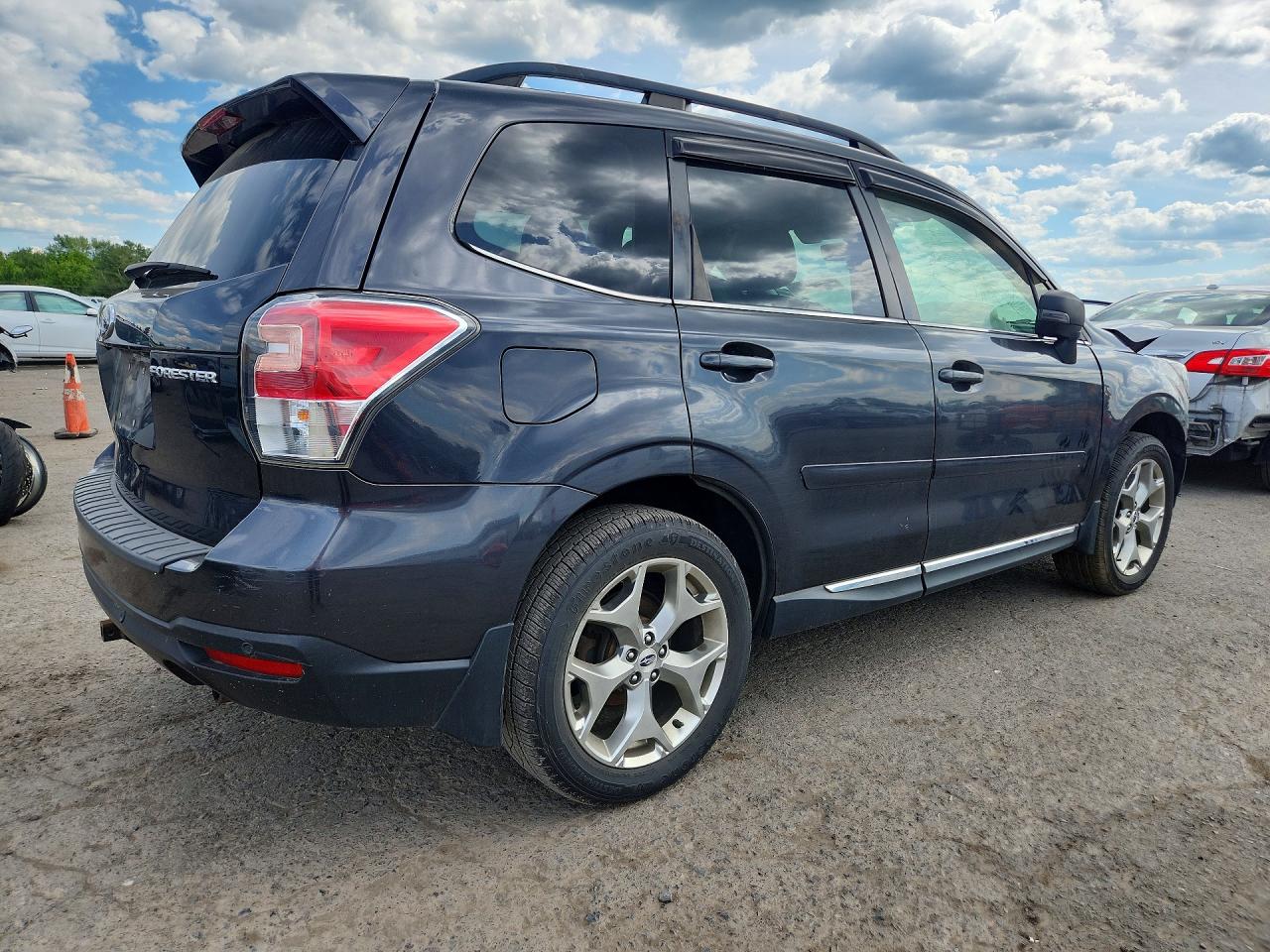 Subaru Forester 2.5i Touring