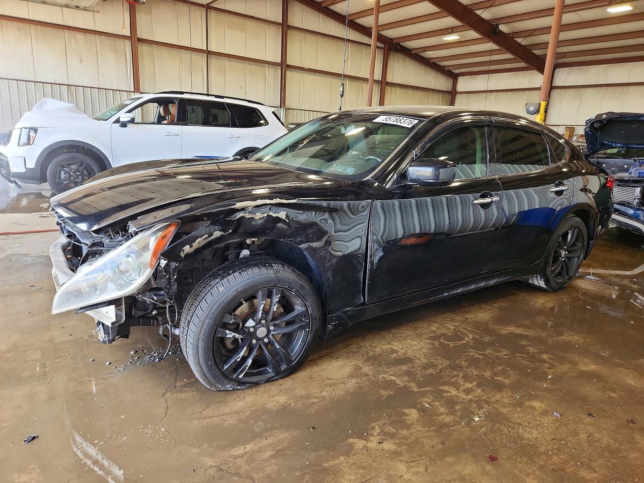 Salvage INFINITI M37 Image