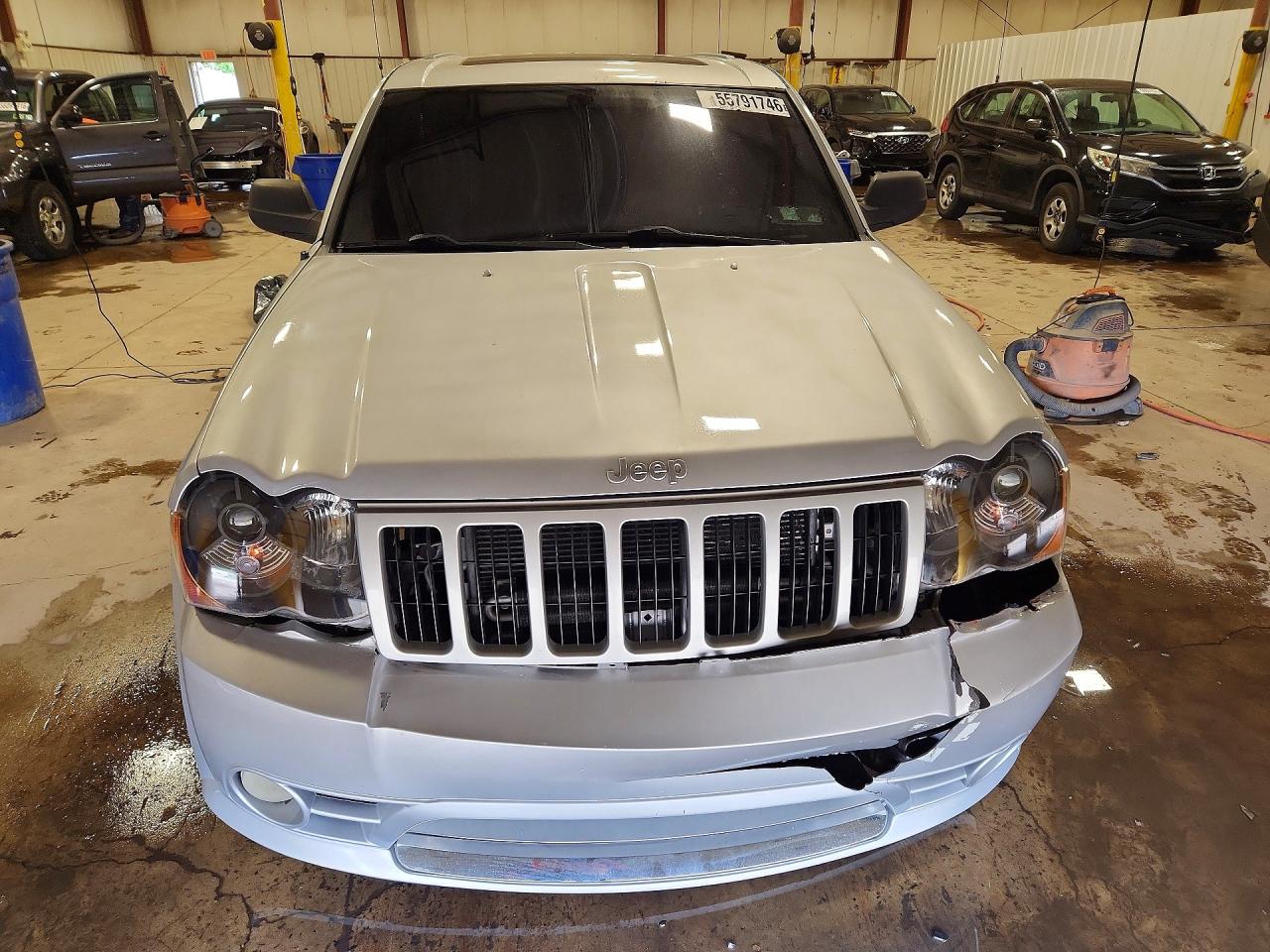 Jeep Cherokee Srt-8