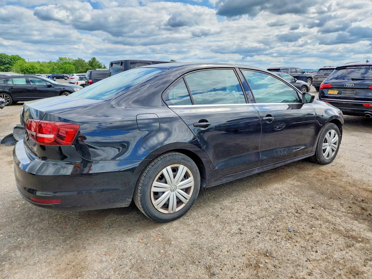 Volkswagen Jetta S