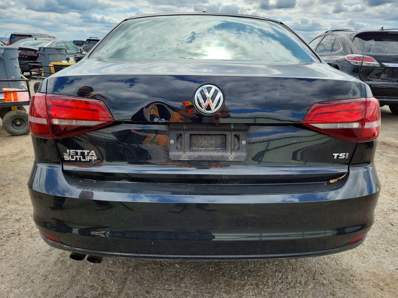 Volkswagen Jetta S