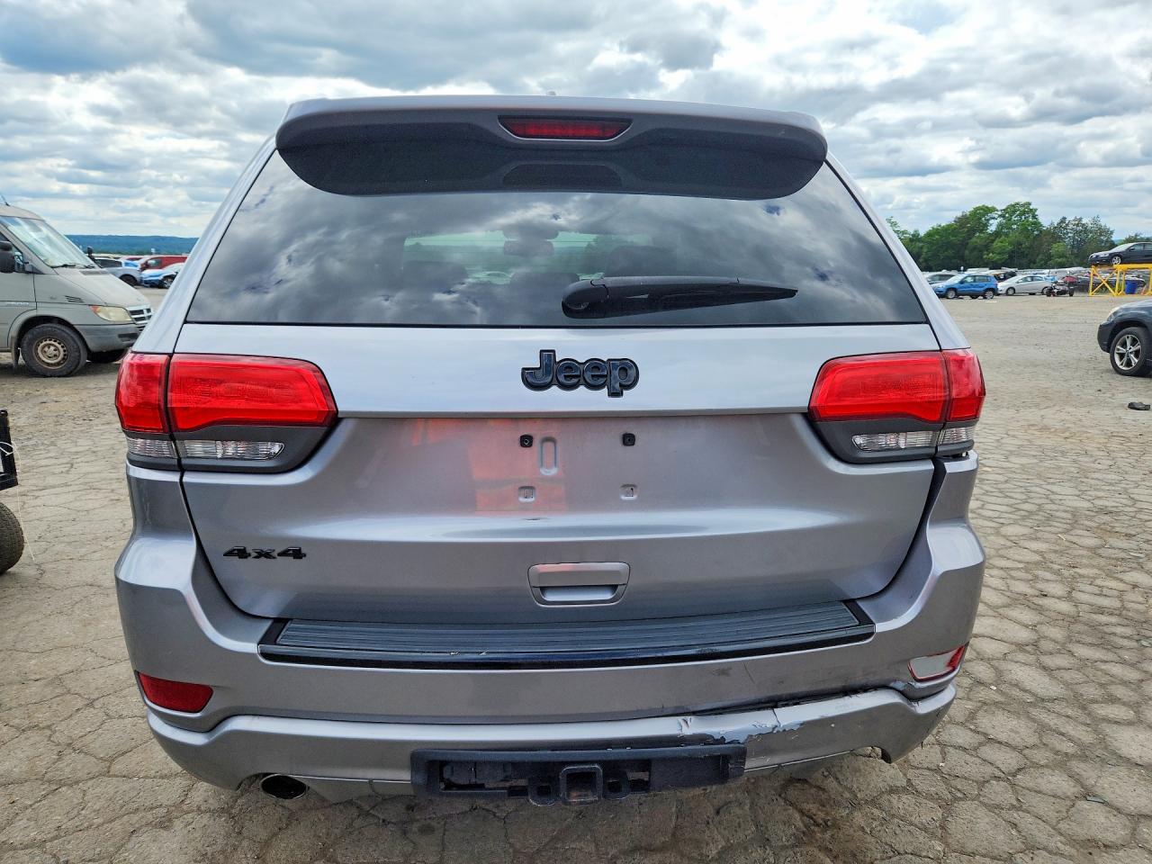 Jeep Cherokee Laredo