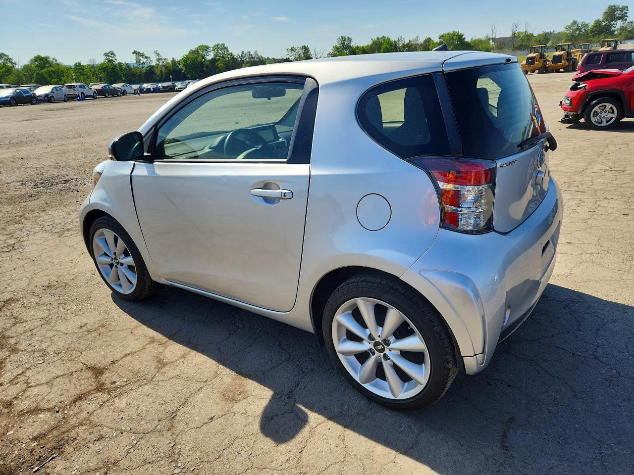 Scion iQ Base