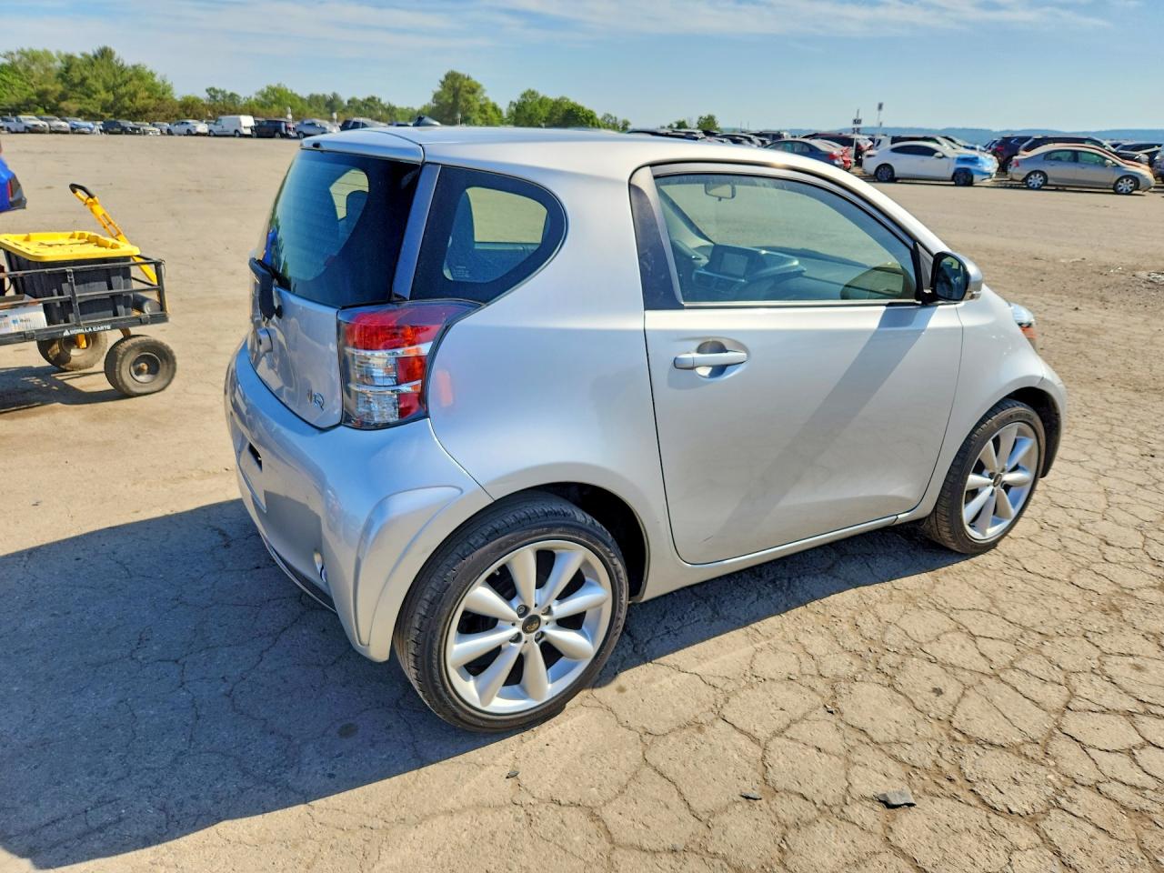 Scion iQ Base