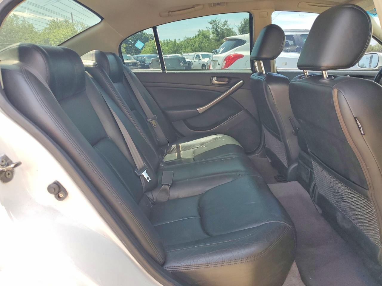INFINITI G35 Base