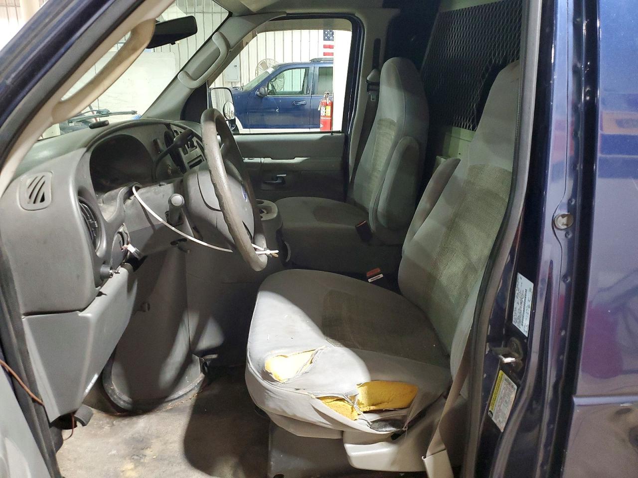 Ford Econoline E250 Van