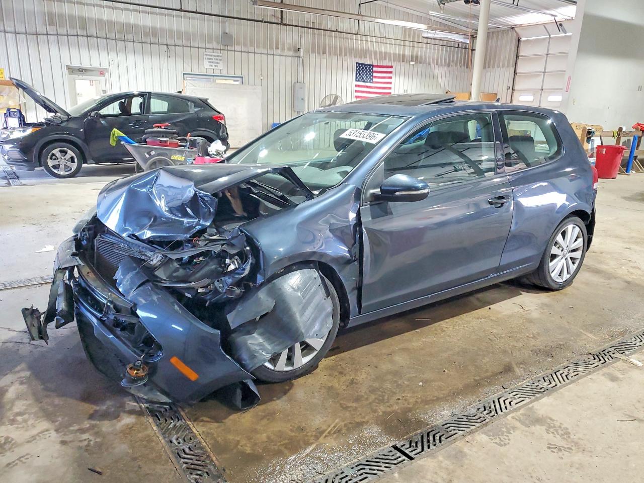 Salvage Volkswagen Golf Image