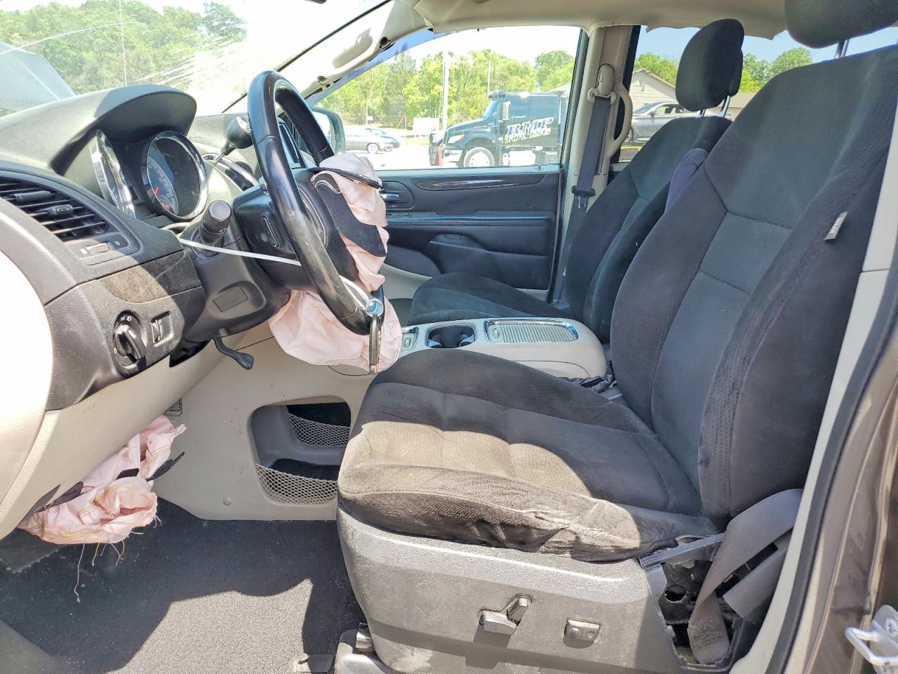 Dodge Caravan Sxt