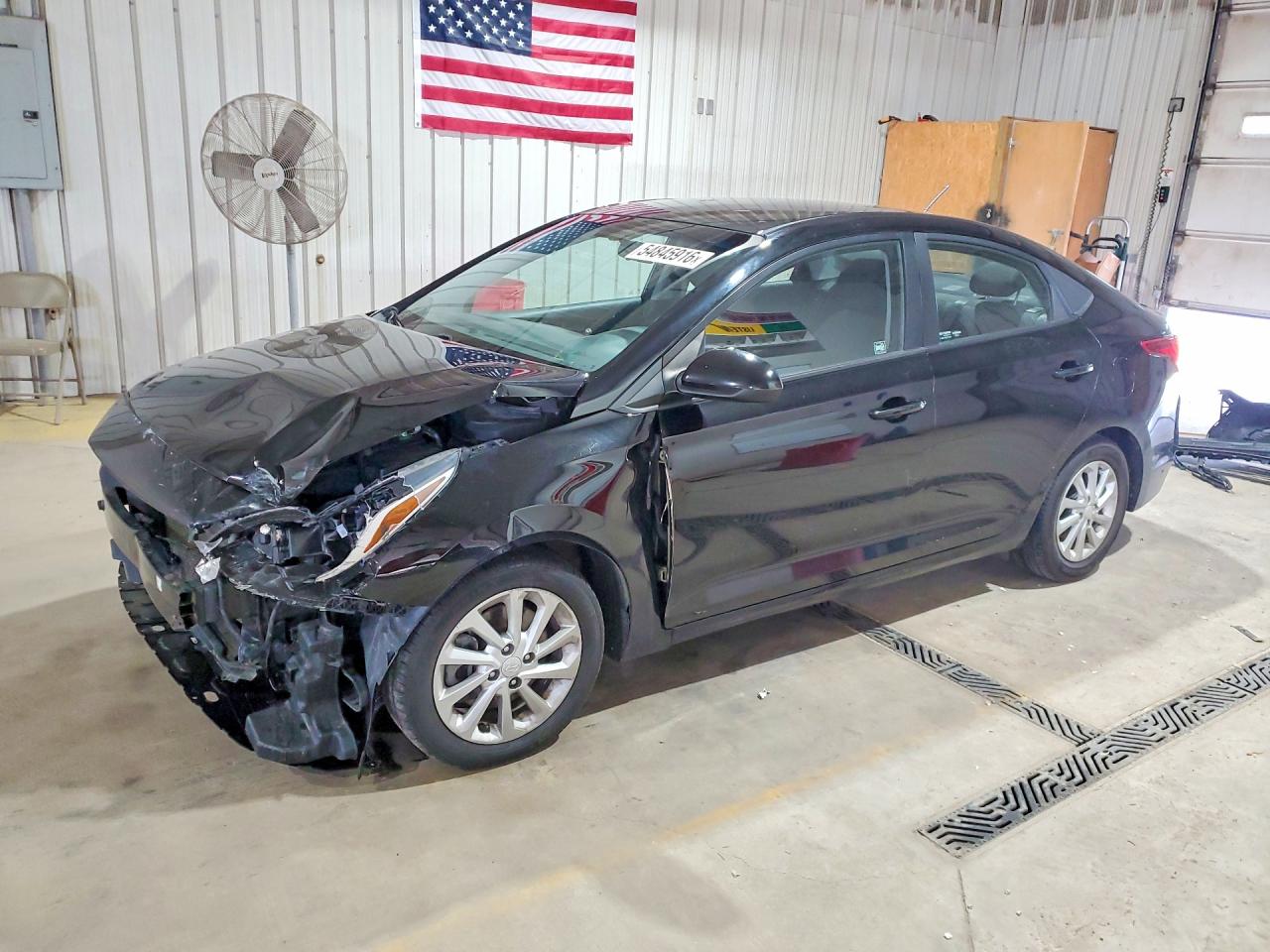 Salvage Hyundai ACCENT Image