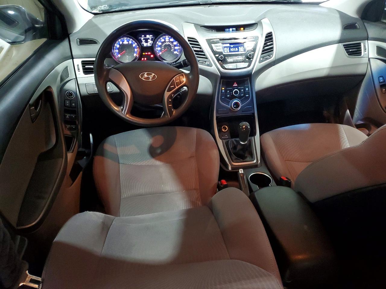 Hyundai ELANTRA Se