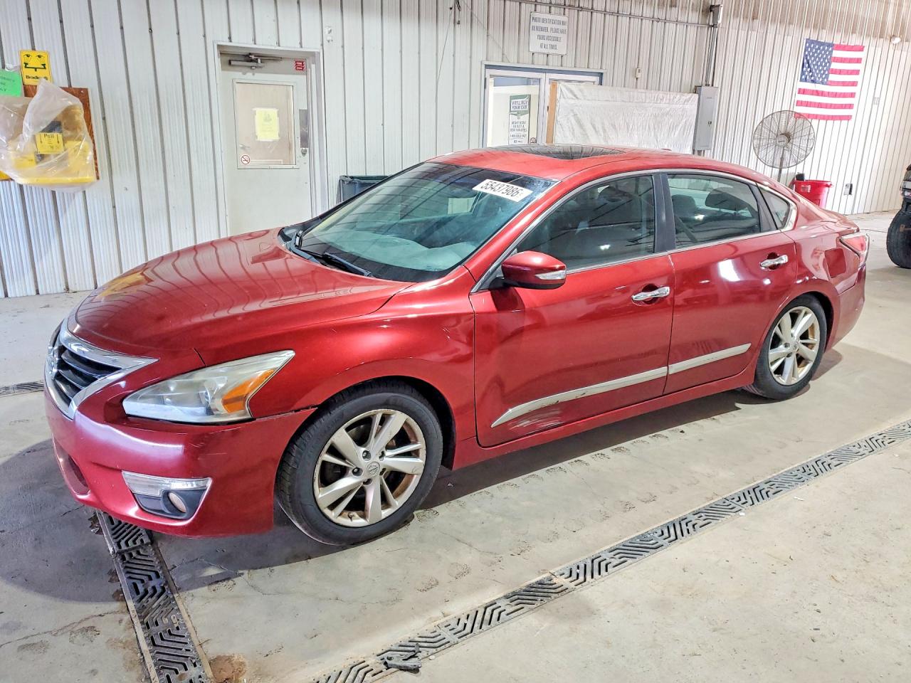 Salvage Nissan Altima Image