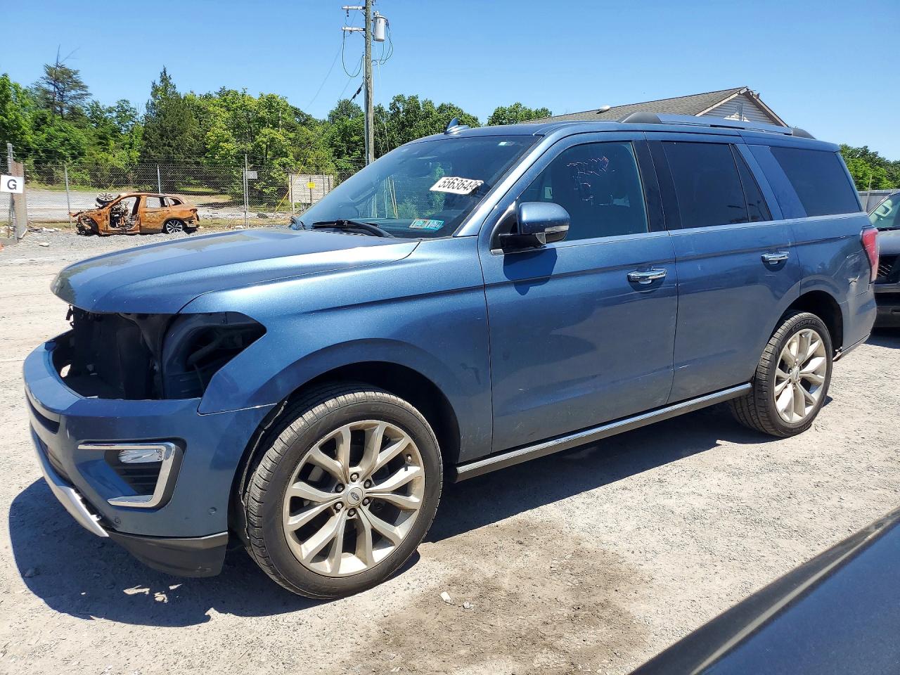 Salvage Ford Expedition Image