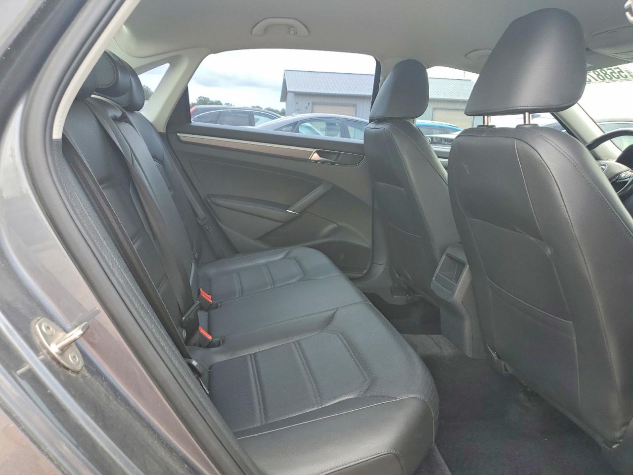 Volkswagen Passat S