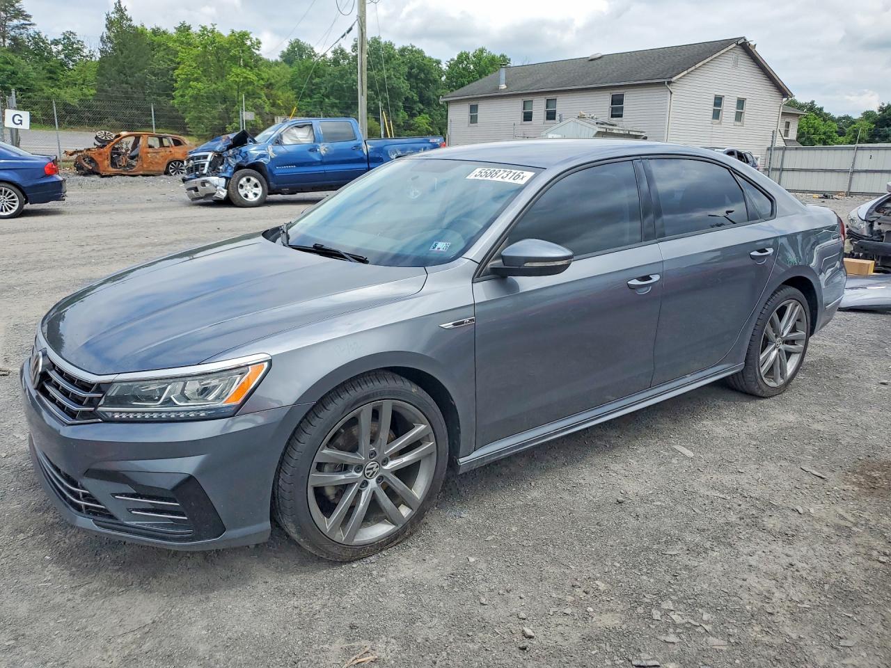 Salvage Volkswagen Passat Image