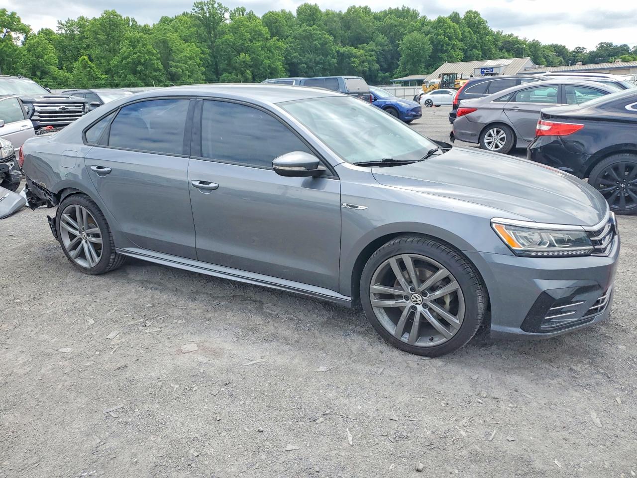 Volkswagen Passat S