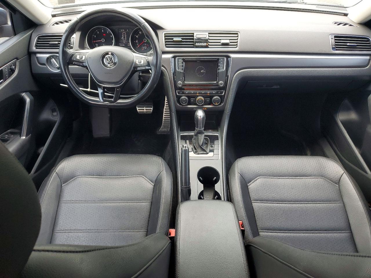 Volkswagen Passat S