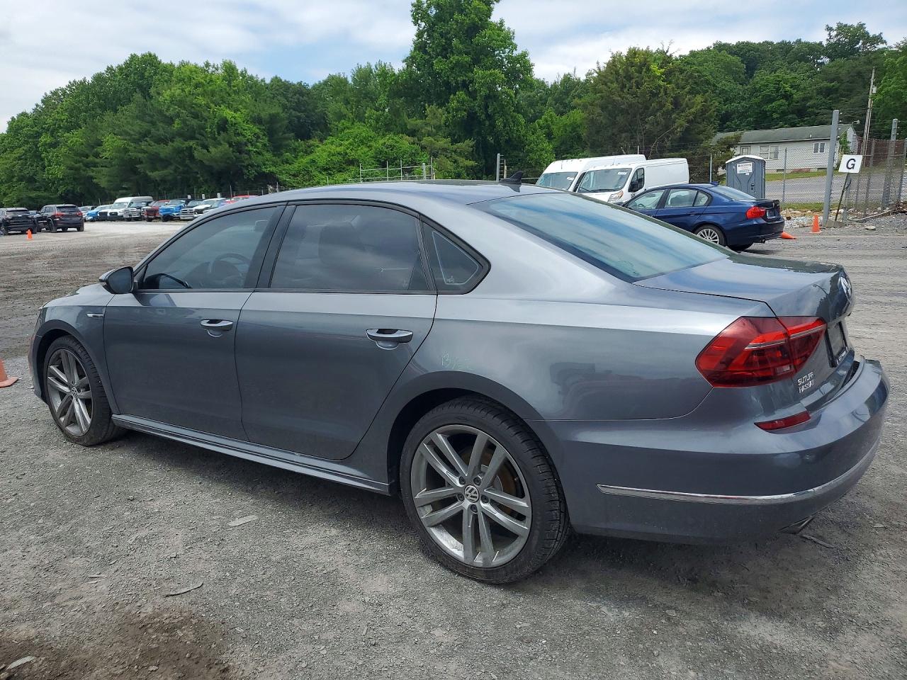 Volkswagen Passat S
