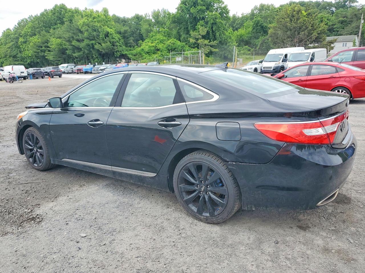 Hyundai Azera Base