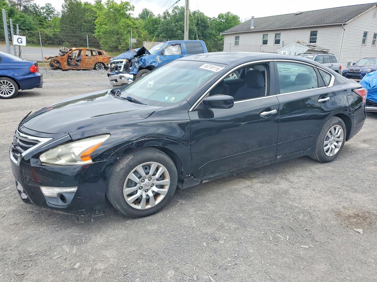 Salvage Nissan Altima Image