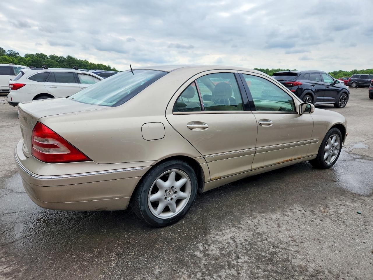 Mercedes-Benz C-Class 240
