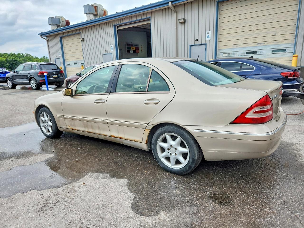 Mercedes-Benz C-Class 240