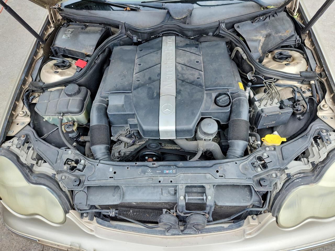 Mercedes-Benz C-Class 240