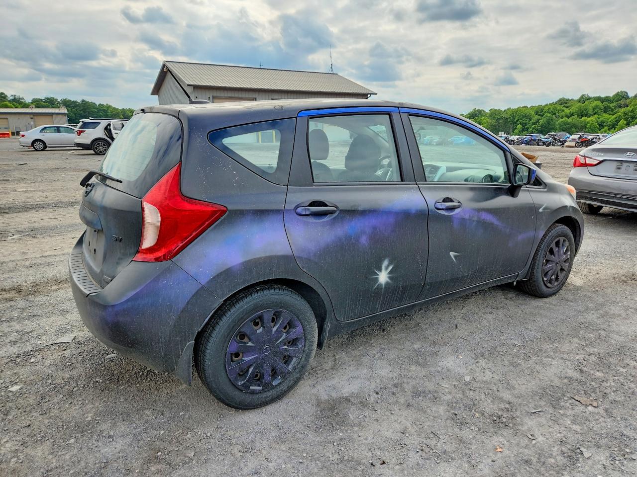 Nissan Versa Sv