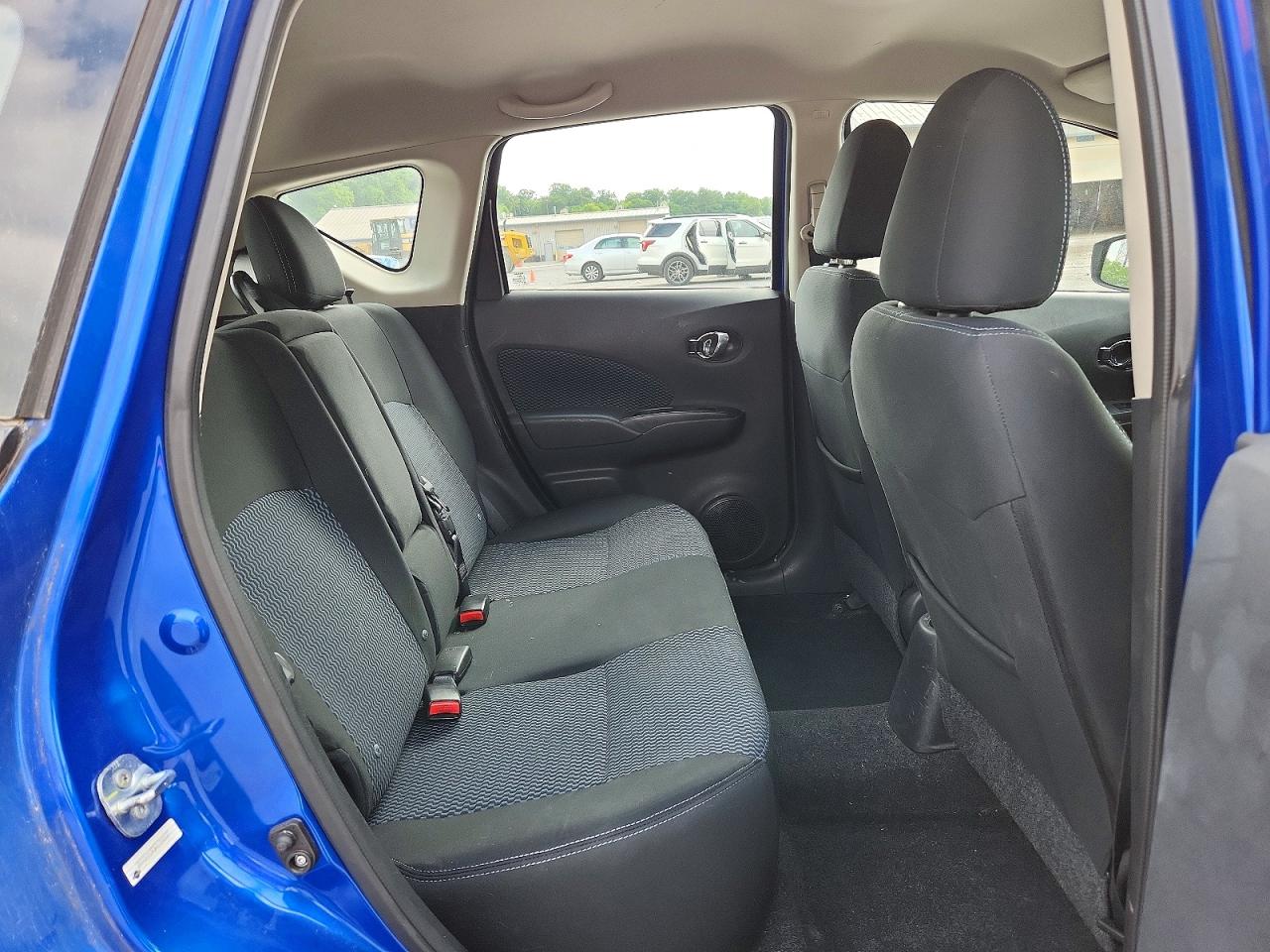 Nissan Versa Sv