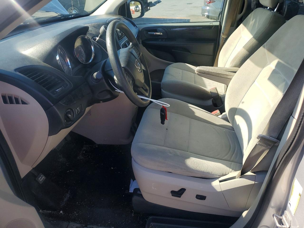 Dodge Caravan Sxt