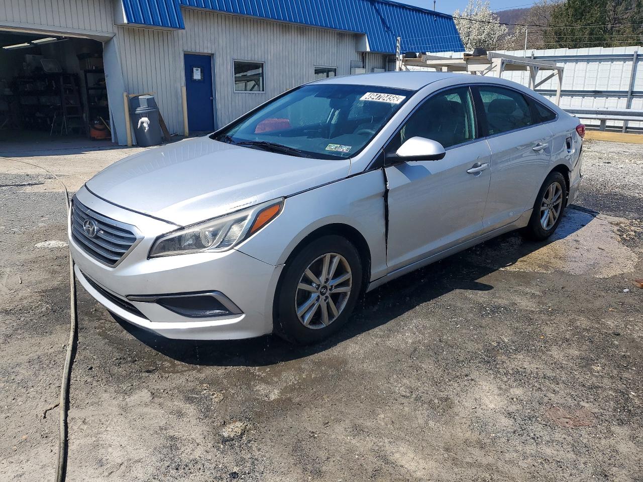 Salvage Hyundai SONATA Image