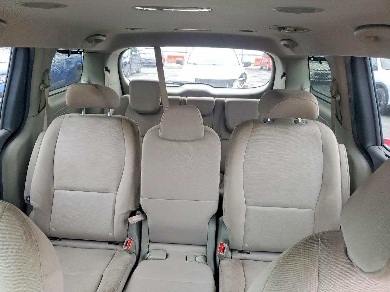Kia Sedona Lx