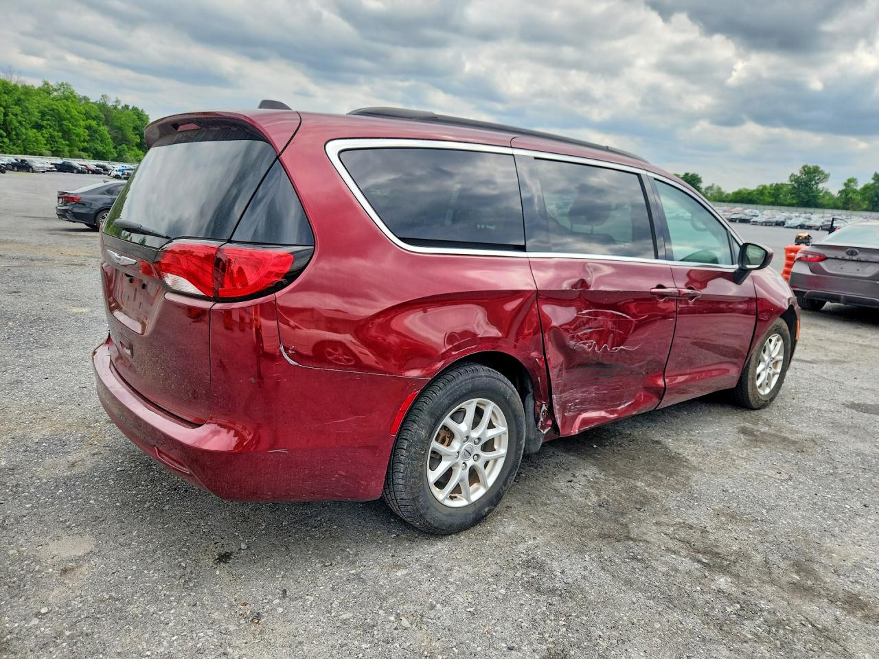 Chrysler Minivan Lxi