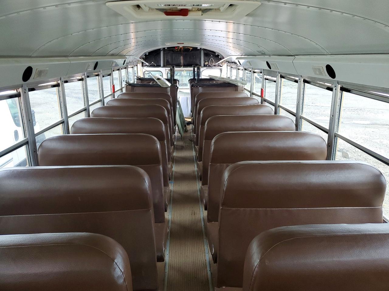 Chevrolet Bus