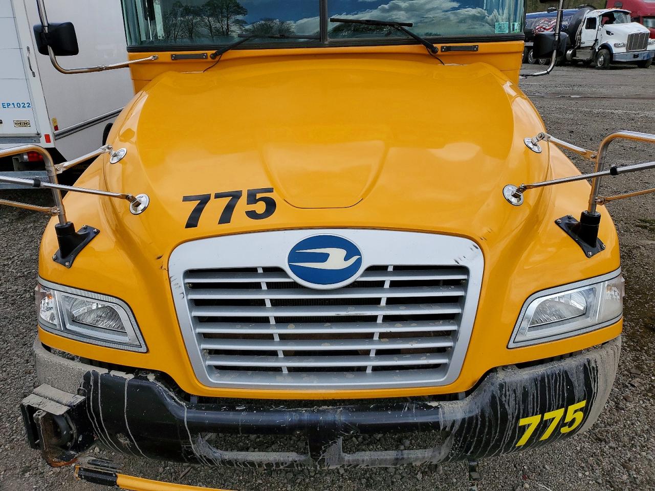 Chevrolet Bus